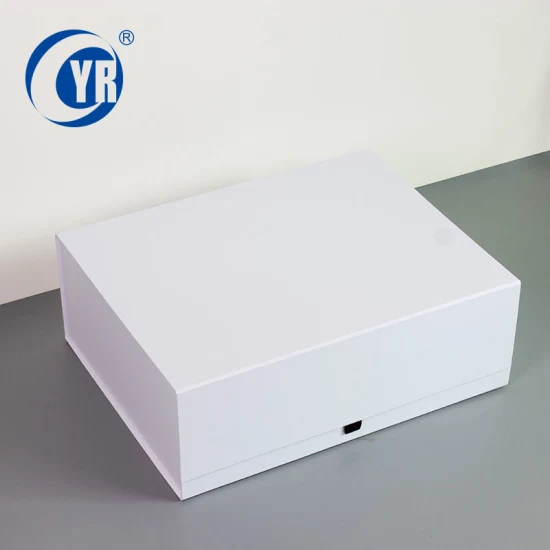 Caja de papel para ropa con solapa magnética blanca de lujo personalizada Cajas de regalo con cierre magnético plegable con cinta negra